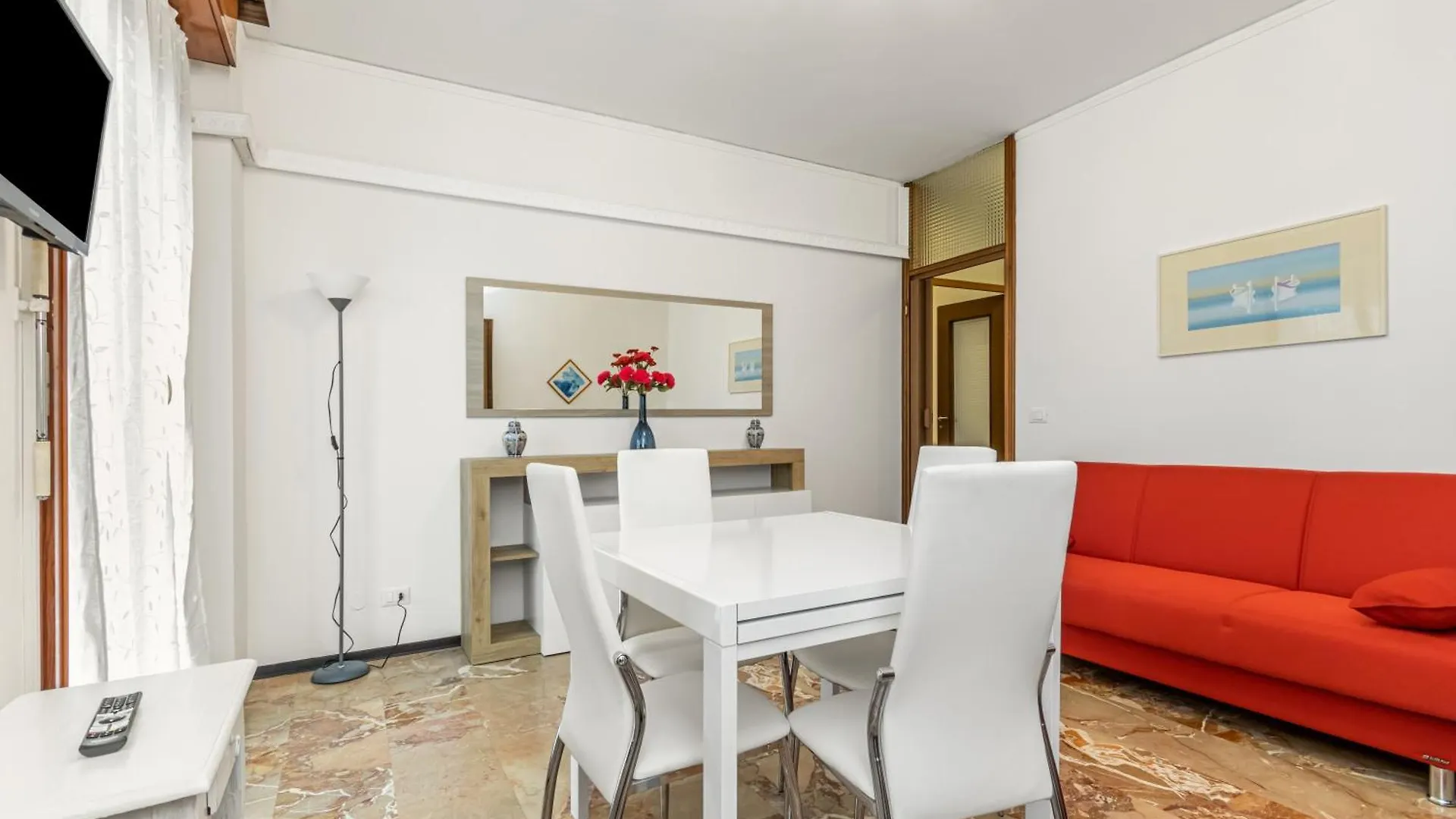 Apartment In Central Mestre With Parking! location
